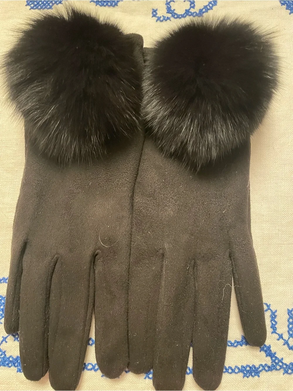 Women's Black Faux Suede Gloves with Plush Fur Trim